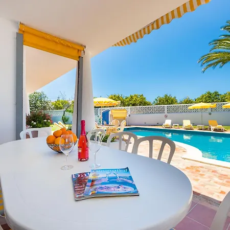 Βίλα El-gharb Private 4 Bedrooms *